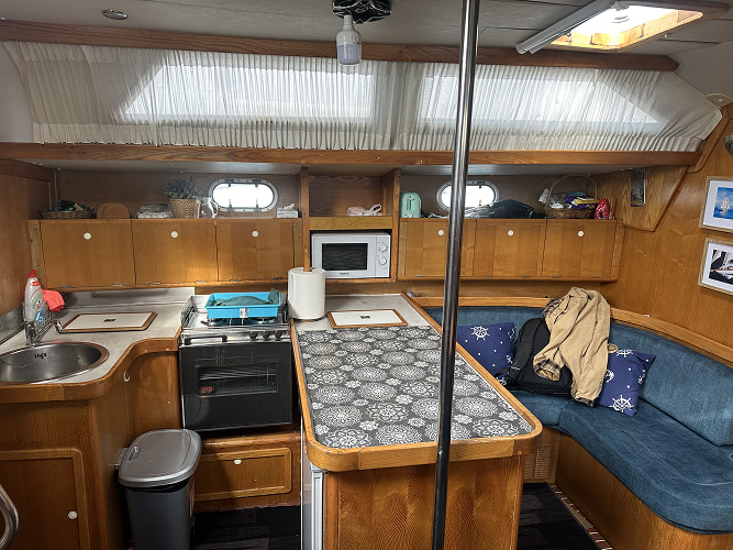 Velero Atlantis 61